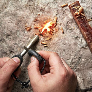 Swedish Firesteel Army 2in1 (Cocoshell). Vuurstarter voor Outdoor & Camping