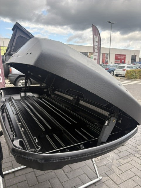 Thule Force XT large dakkoffer 450L /2dehands
