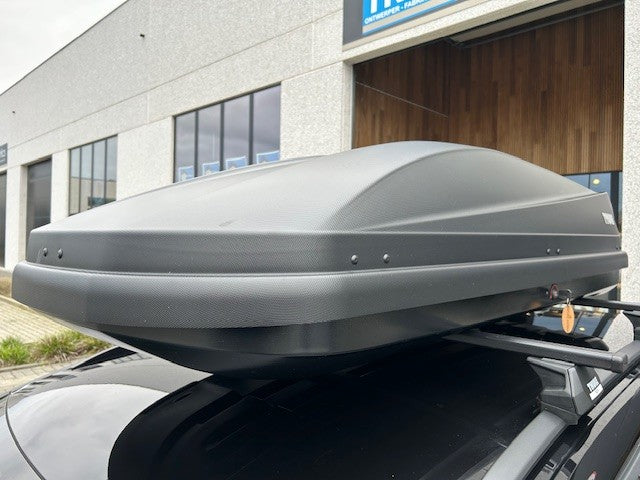 Thule dakkoffer Touring L - Zwart
