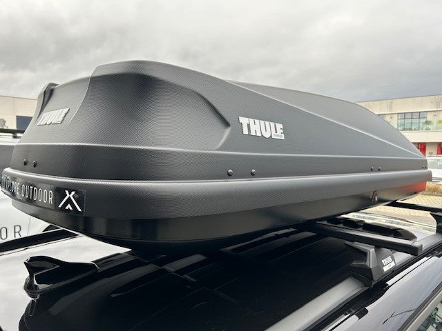 Thule dakkoffer Touring L - Zwart