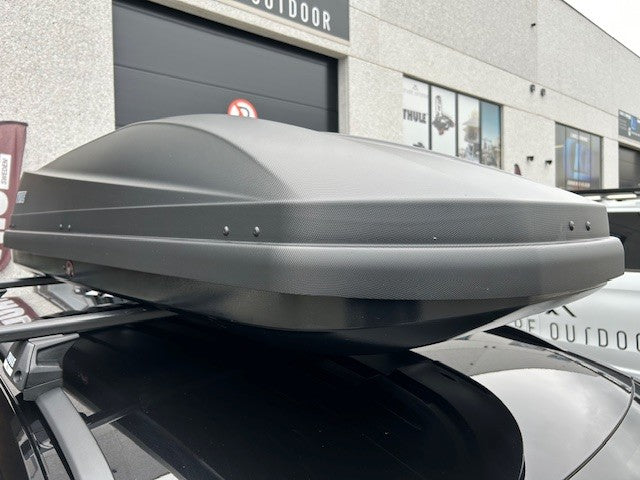 Thule dakkoffer Touring L - Zwart