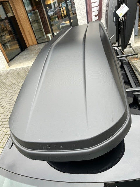 Thule dakkoffer Touring L - Zwart