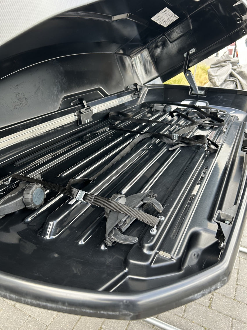Thule Force XT medium dakkoffer - 2dekans